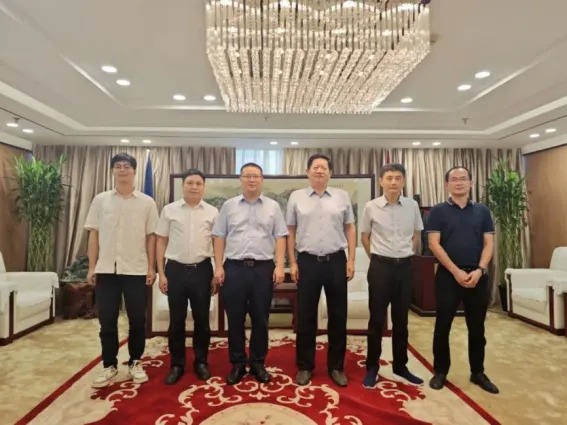 江西省抚州市东乡区委书记一行莅临中外企业家分会