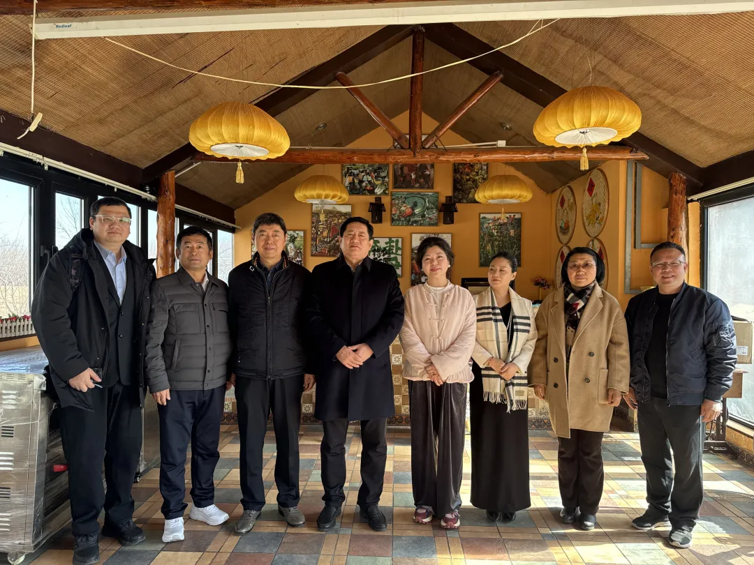 中外企业家分会到北京荷锄归Village农场考察交流
